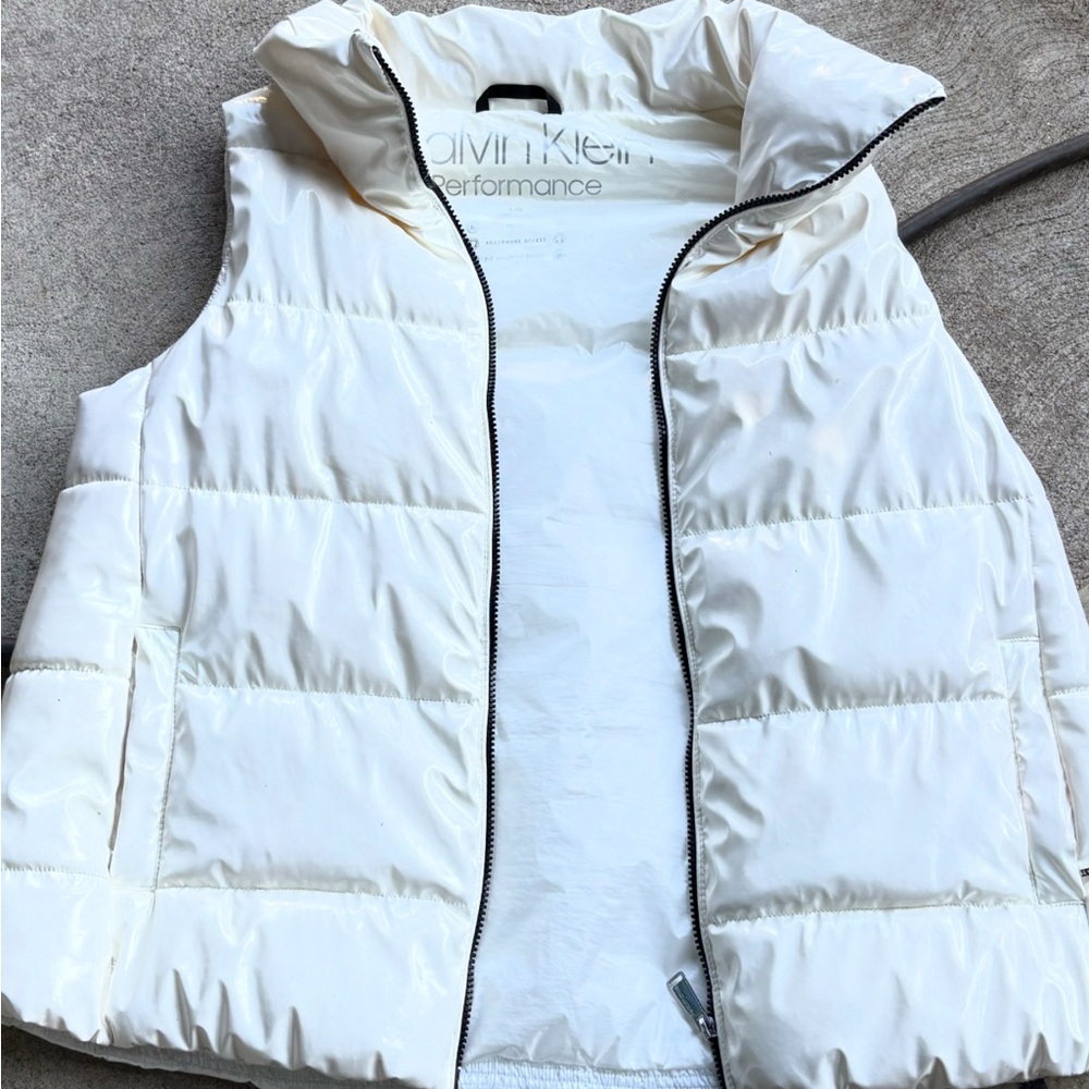 Calvin Klein Women's Cream Quilted Vest
